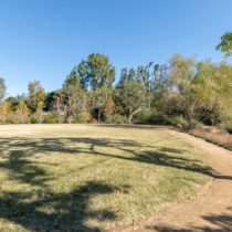 expansive-lake-front-country-club-003