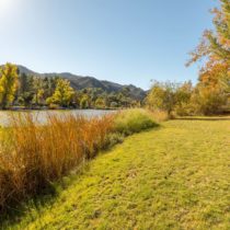 expansive-lake-front-country-club-117