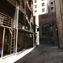 open-room-natural-light-hotel-in-dtla-87