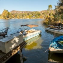 rustic-lake-house-33