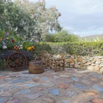 rustic-lodge-restaurant-surrounded-by-mountains-32